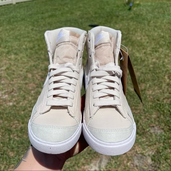 NIKE BLAZER MID CREAM WHITE - Picture 2 of 3